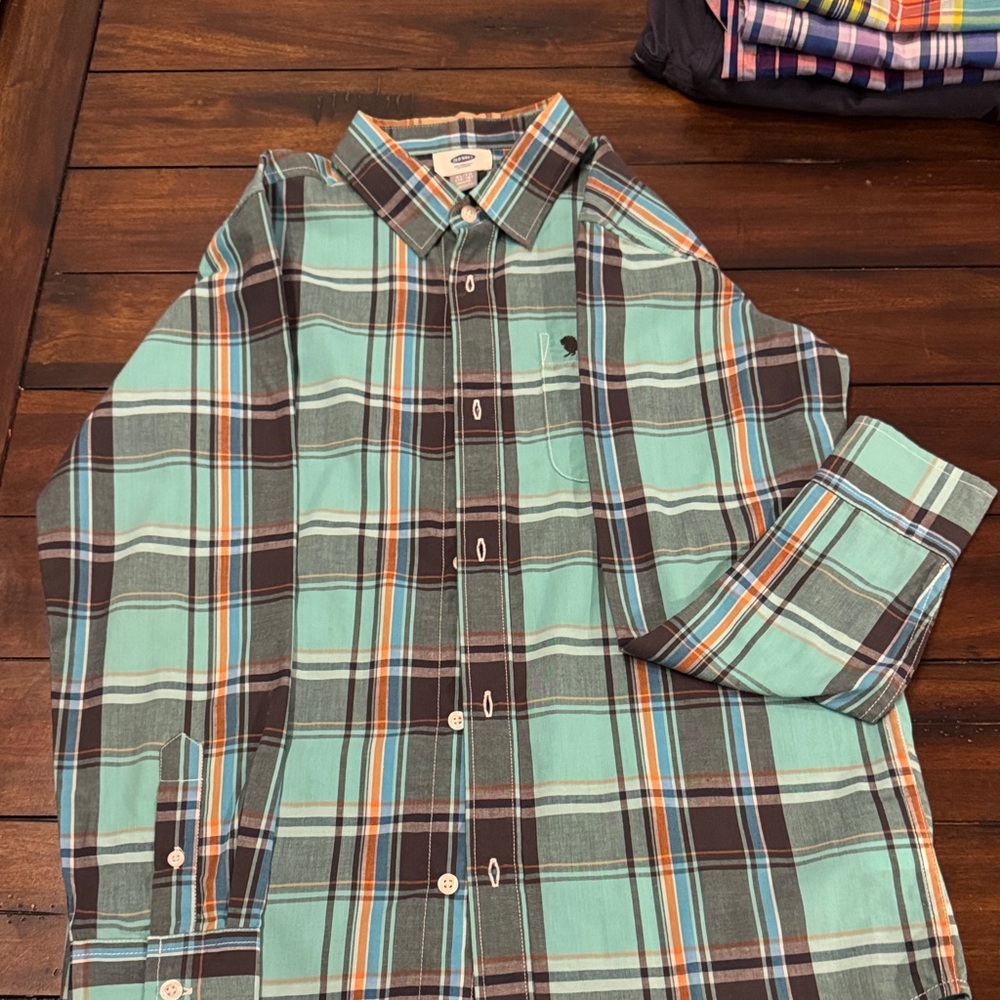 Boy’s Old Navy Casual Plaid Shirt in Teal and Brown